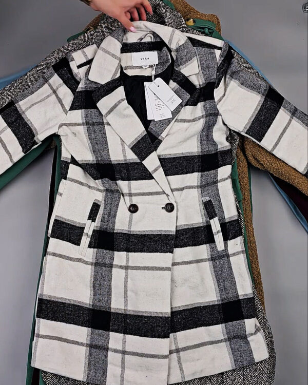 Фотография  244 - Пальто Bestseller 045#10 кг оптом в Иркутске и Иркутской области