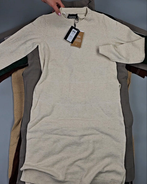 Фотография  228 - Платья Bestseller+DK Winter 035#7 кг, ЛОТ СТ-9916 оптом в Иркутске и Иркутской области