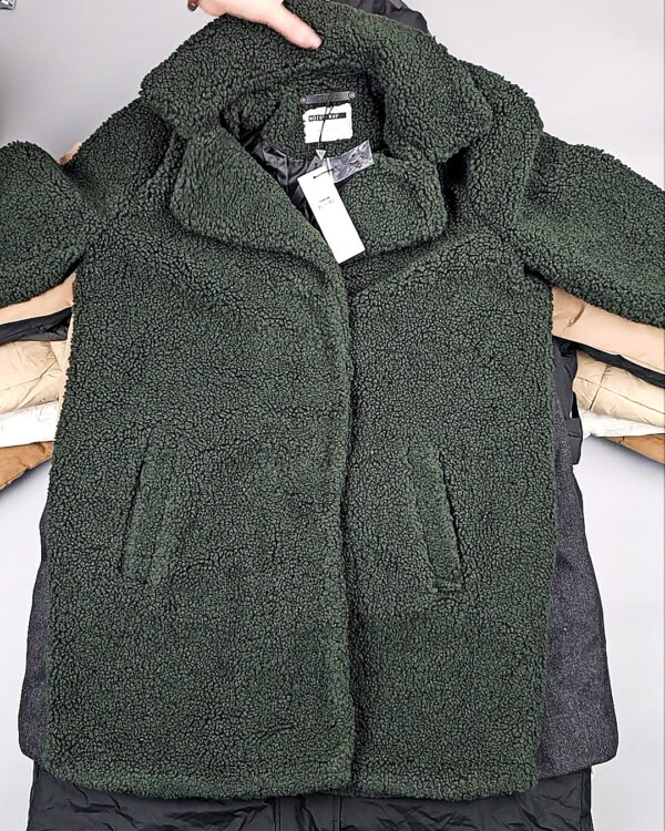 Фотография  997 - Верхняя одежда BESTSELLER Дания#11,35 кг, ЛОТ СТ-9706 оптом в Иркутске и Иркутской области