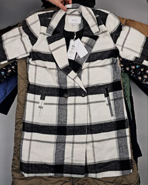 Купить Верхняя одежда VILA#10,4 кг, ЛОТ СТ-9712 оптом в Иркутске и Иркутской области