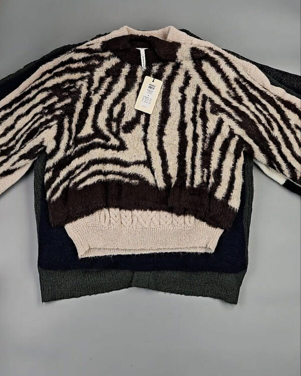 Фотография  670 - Джемпера Bestseller+DK 035#7 кг, ЛОТ СТ-9913 оптом в Иркутске и Иркутской области