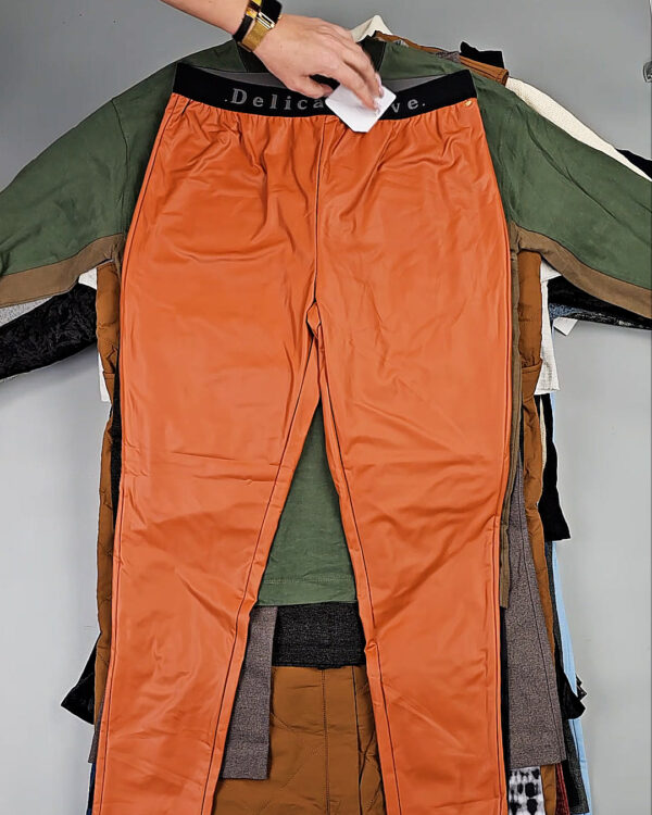 Фотография  692 - DK, Bestseller + Winter mix#15 кг, ЛОТ СТ-9958 оптом в Иркутске и Иркутской области