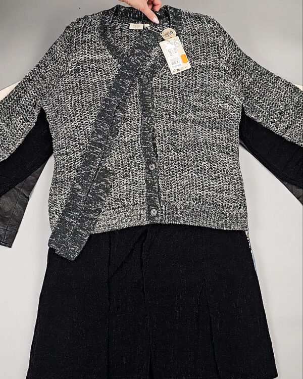 Фотография  390 - DK+Bestseller 085#16 кг, ЛОТ СТ-9952 оптом в Иркутске и Иркутской области