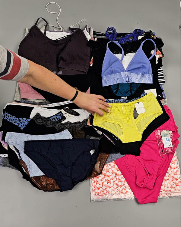 Фотография  651 - Нижнее белье (LINGERIE)#10 кг, ЛОТ СТ-9890 оптом в Иркутске и Иркутской области