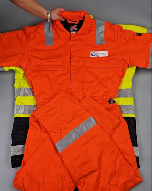 Фотография  754 - Рабочая одежда mix БМ#25 кг, ЛОТ СХ-0266 оптом в Иркутске и Иркутской области